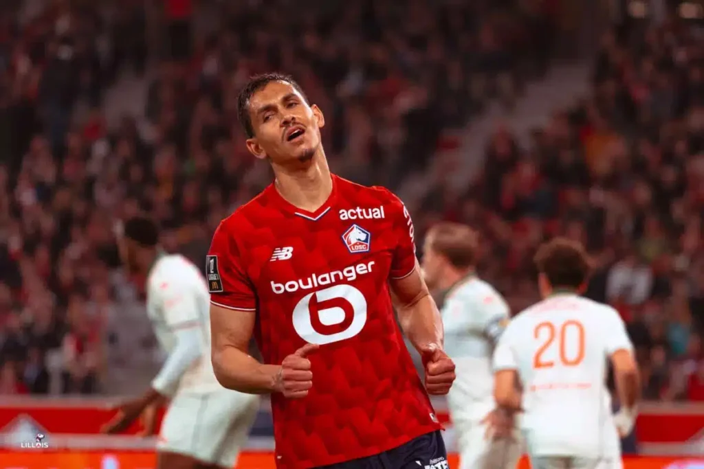 Algérie – LOSC : la belle aventure d’Aïssa Mandi prend fin Malgré une saison convaincante sous les couleurs du LOSC, Aïssa Mandi ne poursuivra pas l'aventure dans le Nord.