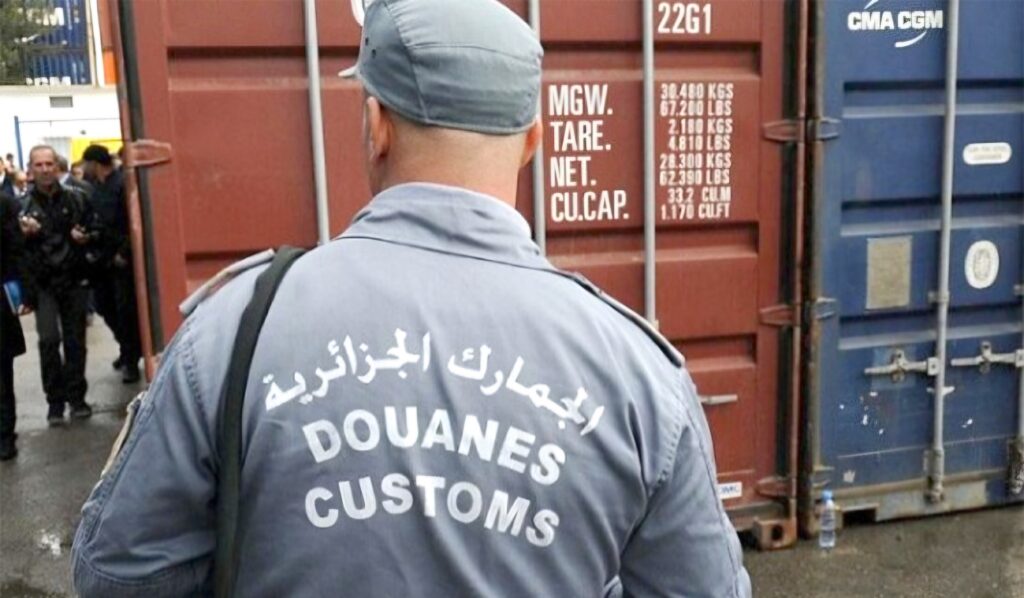C'est une cachette pour le moins inattendue. Les douaniers du port de Béjaïa ont découvert plus de 5 000 comprimés de Subutex dissimulés dans... un aspirateur ! Découvrez les coulisses de cette saisie insolite.