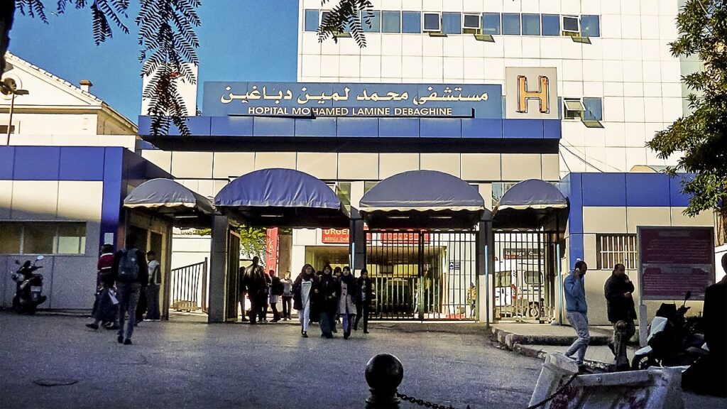 Décès d’une médecin au CHU de Bab El Oued : Le ministère de la Santé recadre et apporte des précisions de taille Suite aux rumeurs sur le décès d'une médecin réanimatrice au CHU de Bab El Oued, le ministère de la Santé rétablit la vérité sur les circonstances du drame.