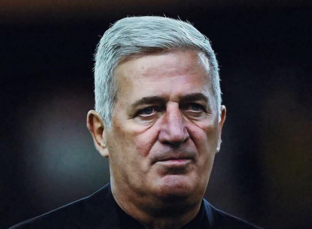 Algérie-Suisse : Petkovic mène les Verts vers la sortie ! Le sélectionneur national Vladimir Petkovic, a failli à mener l'équipe d'Algérie vers les huitièmes de finale, face à une équipe de Suisse prenable.