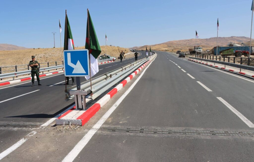 RN8 Bouira : la wali inaugure 17 km dédoublés entre Sour El Ghozlane et Dirah