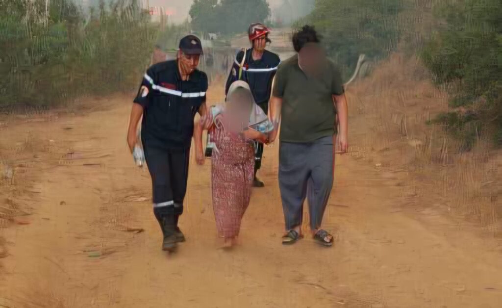 Incendies à Skikda : La Protection civile évacue en urgence les habitants d’Oum El Toub Face aux violents incendies à Skikda, la Protection civile a évacué d'urgence les familles d'Oum El Toub. Découvrez le bilan des secours et des évacuations.