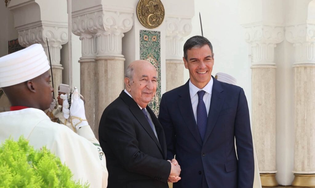 Algérie-Espagne : Les 6 dossiers stratégiques au cœur de la visite de Pedro Sánchez à Alger Découvrez les 6 secteurs stratégiques au cœur de la visite de Pedro Sánchez en Algérie. Gaz, eau, rails : Madrid mise sur un partenariat économique renforcé.