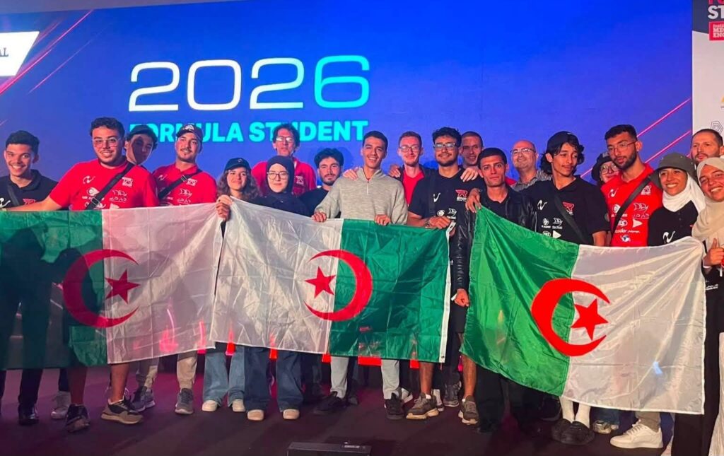 Formula Student UK : Les étudiants de l’ENP signent une performance historique pour l’Algérie Exploit historique en Angleterre ! L’ENP Racing Team décroche le prix de la meilleure nouvelle équipe à la Formula Student UK. Découvrez la performance des polytechniciens algériens.