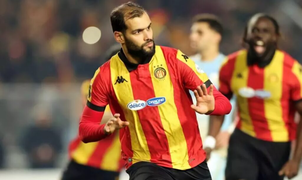 Mercato : Mohamed Amine Tougaï quitte l’Espérance de Tunis pour Al Ahly Tripoli (Officiel) Après 6 ans et demi à l'Espérance de Tunis, Mohamed Amine Tougaï s'engage avec Al Ahly Tripoli.