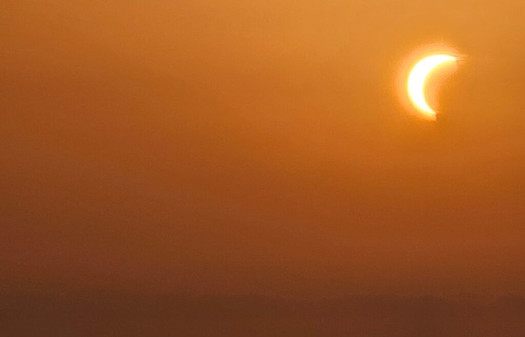 Éclipse solaire du 12 août 2026 : près de 300 passionnés réunis à Tamenfoust pour un spectacle céleste inédit Éclipse solaire du 12 août depuis à Tamenfoust, crédit photo : association Alpha Omega