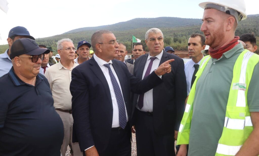 Le tronçon ferroviaire Annaba-Bouchegouf (54 km) sera livré fin septembre. Le ministre Abdelkader Djellaoui confirme l'avancement du Projet Phosphate.