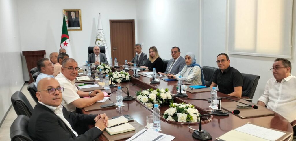 Découvrez la stratégie de l'Algérie pour booster la production locale de dispositifs médicaux et accélérer les procédures d'importation.