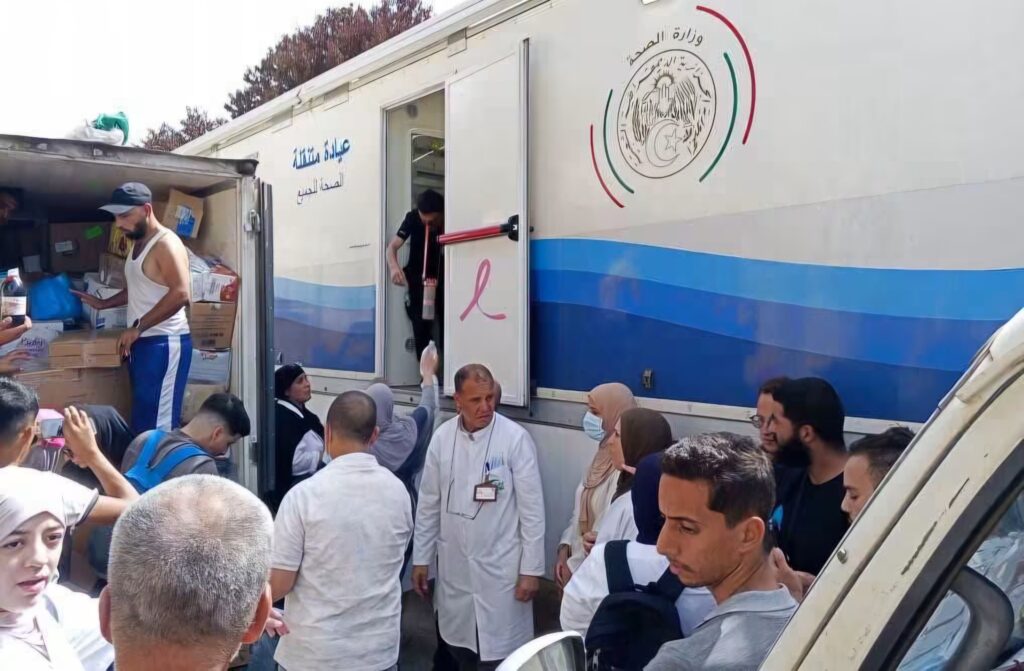 Incendies en Algérie : La première clinique médicale mobile déployée à Jijel pour secourir les sinistrés Une clinique médicale mobile est arrivée à Jijel ce 31 août 2026 pour fournir soins