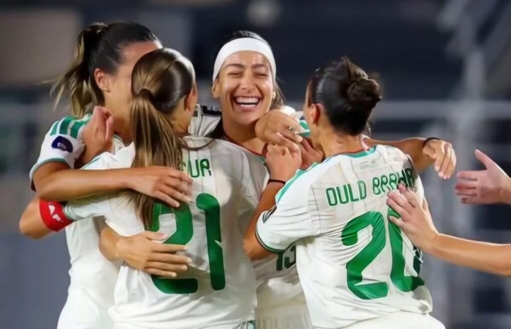 l’Algérie affrontera la Côte d’Ivoire en quarts de finale avec une qualification pour le Mondial 2027 comme enjeu majeur.
