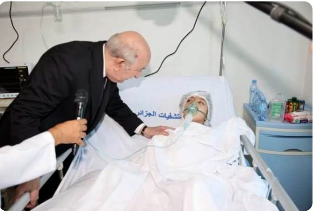 Face aux incendies en Algérie, Abdelmadjid Tebboune visite les blessés à l'hôpital des grands brûlés de Zéralda et garantit une prise en charge totale.