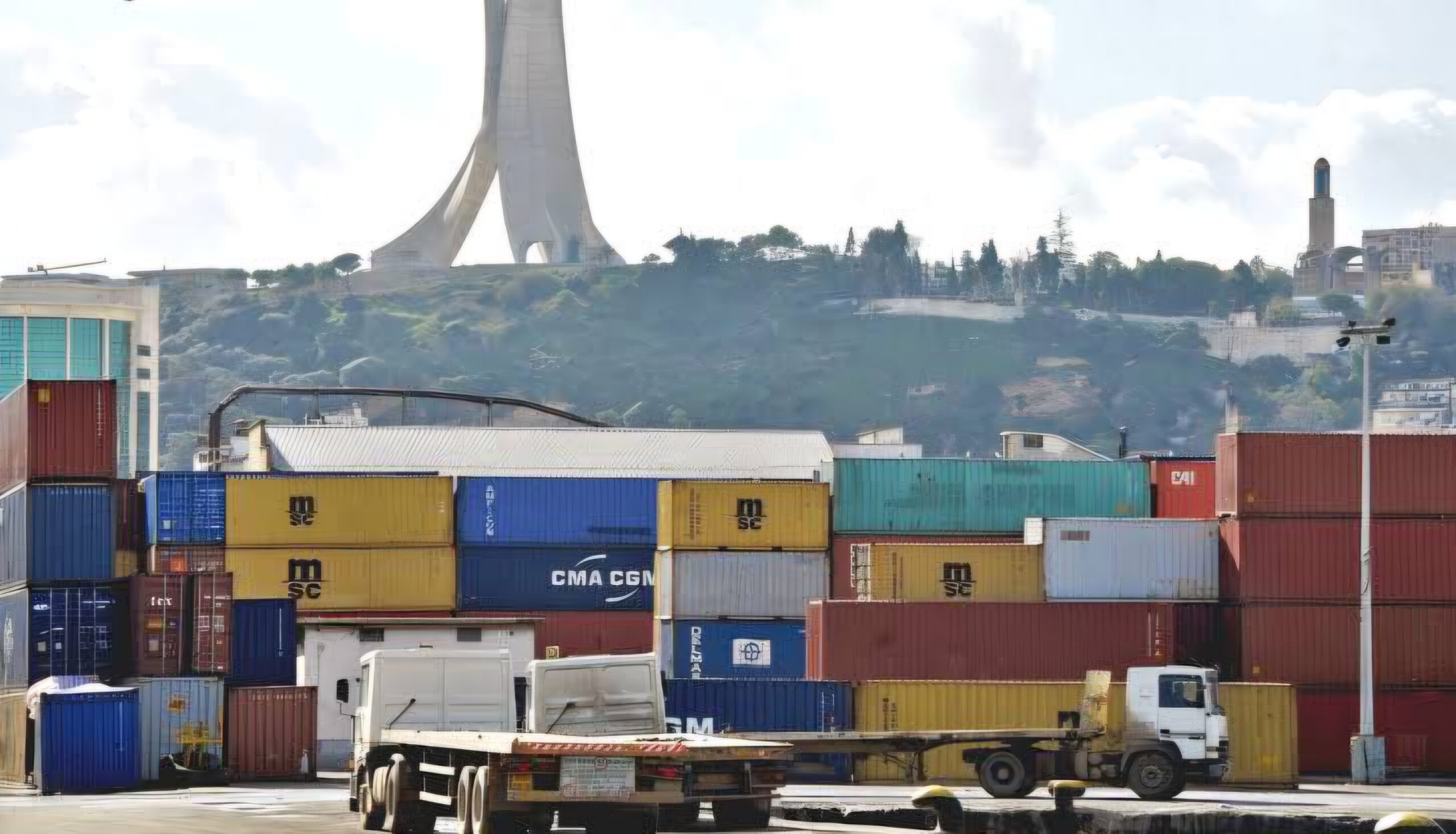 Commerce extérieur : L’Algérie durcit les règles d’importation pour 2026