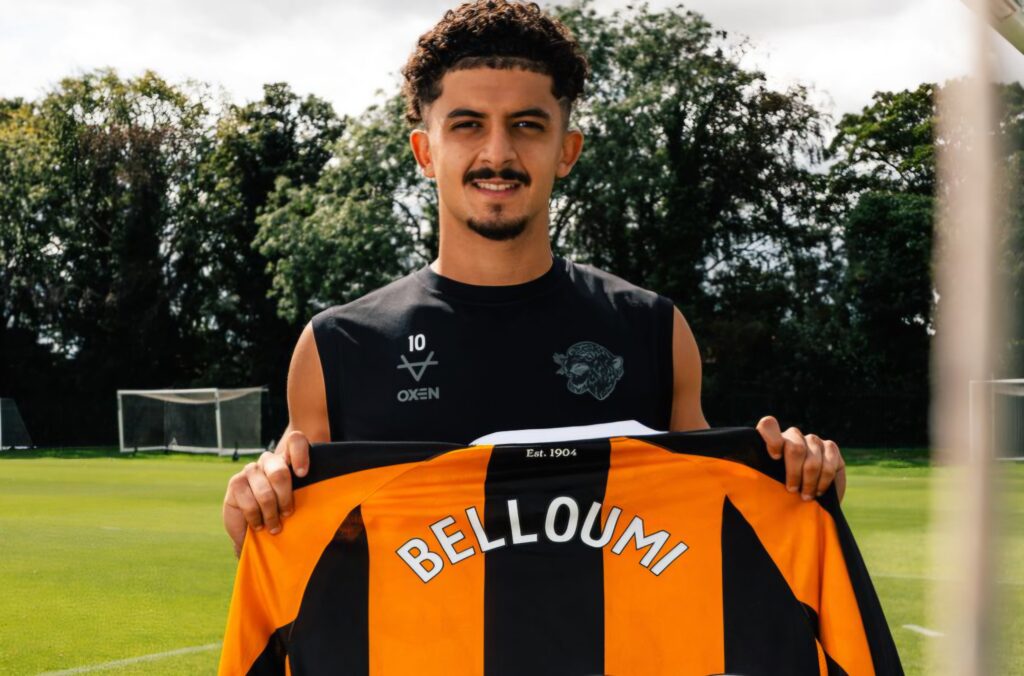 Hull City renouvelle sa confiance à Bachir Belloumi : le joyau algérien verrouillé jusqu’en 2029 Hull City blind Bachir Belloumi jusqu’en 2029 ! Découvrez tous les détails de la prolongation de l'ailier algérien, héros de la montée en Premier League.