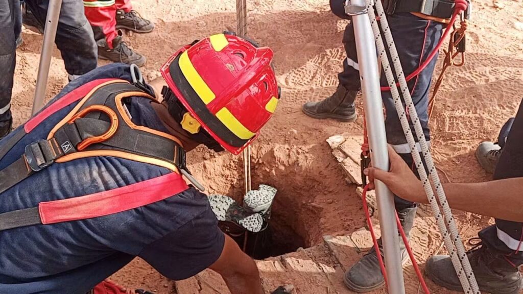 Un enfant de 10 ans glisse dans un puits de 80 m à El Bayadh. Découvrez les images et les détails de cette opération d'extraction hors norme menée par la Protection civile.