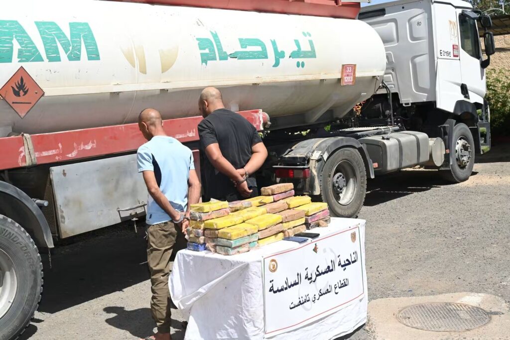 Algérie : l’Armée déjoue un vaste trafic de cocaïne Un nouveau coup de filet majeur dans la lutte contre la criminalité organisée et le trafic de cocaïne en Algérie