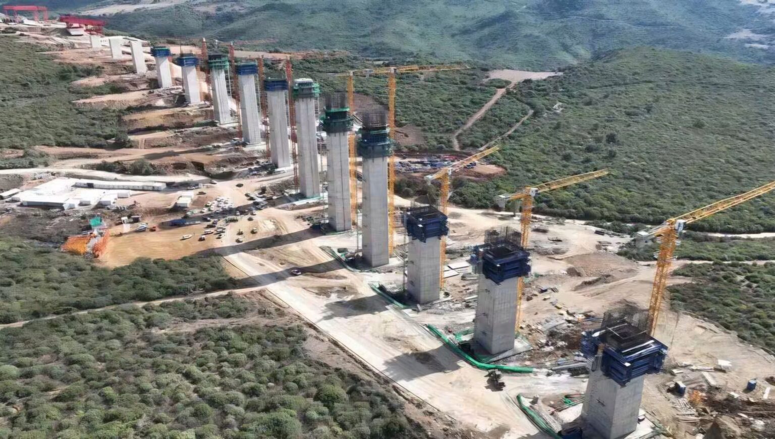 Découvrez la Ligne Minière Est, le mégaprojet ferroviaire de 422 km en Algérie.