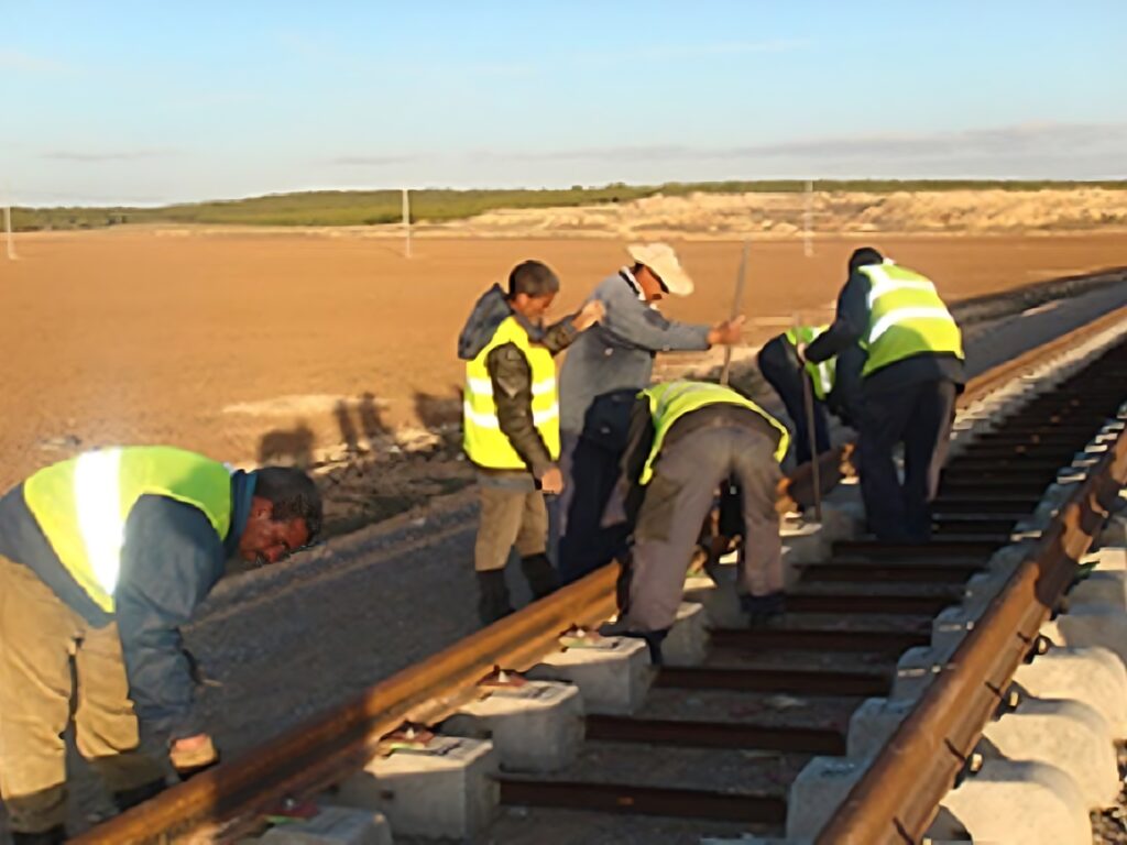 Développement du rail en Algérie : L’alliance stratégique ENCC – FERROVIAL pour booster l’industrie ferroviaire nationale Le rail en Algérie franchit un cap ! L'ENCC et FERROVIAL s'allient pour la fabrication de wagons de fret "Made in Algeria"